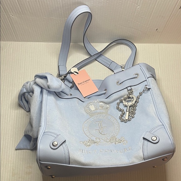 Juicy Couture Handbags - 🆕listing…Juicy Couture Classic Lover Juicy Tote.